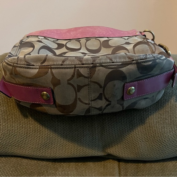 Coach purse - Picture 3 of 12